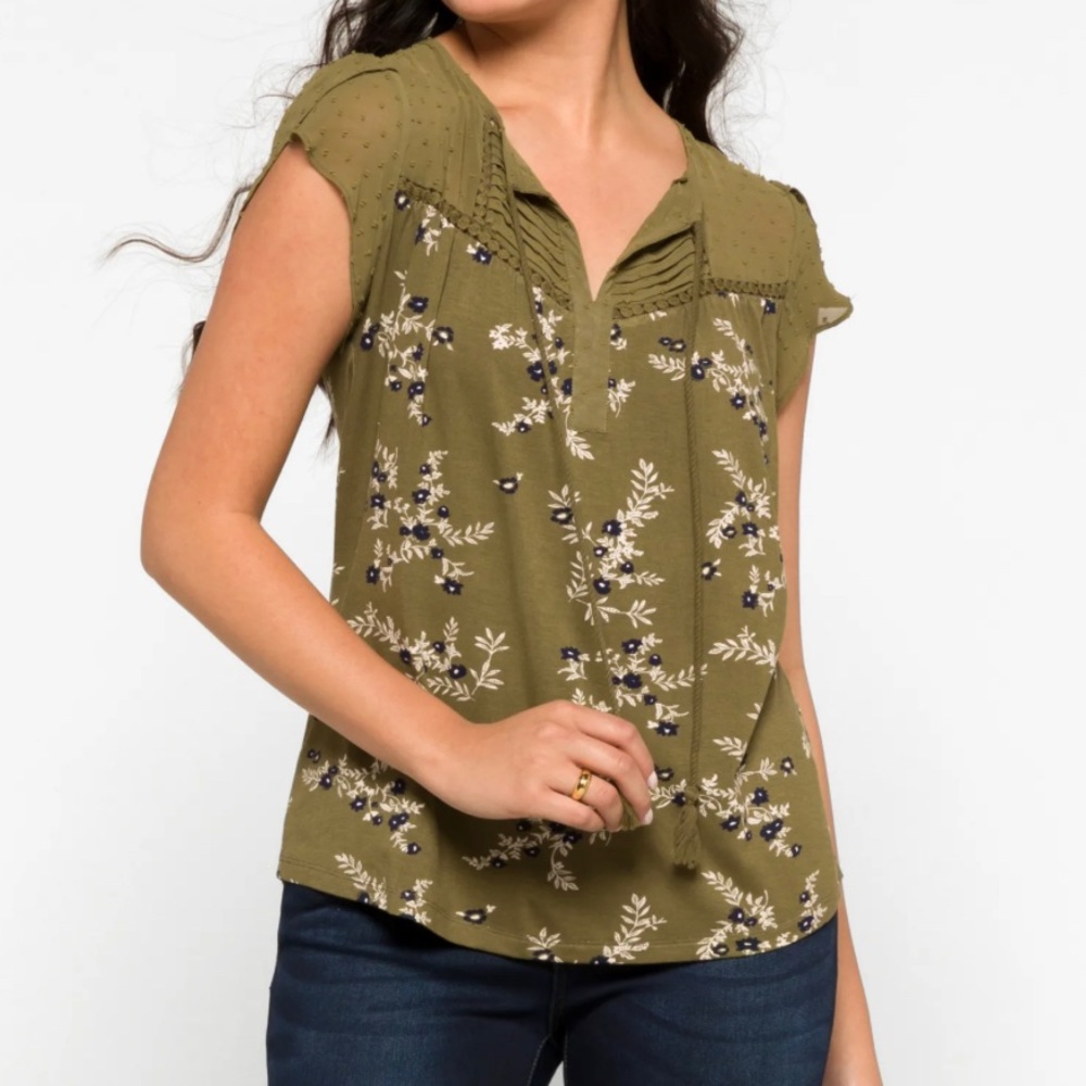 Daniel Rainn olive green blouse size large